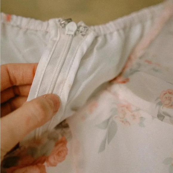 SHEIN puff sleeve floral dress - Picture 5 of 7